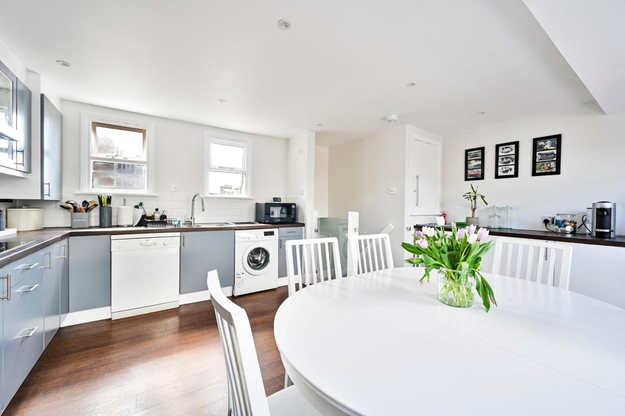 New Chic 3-Bed Flat In Clapham Apartment Londra Exterior foto